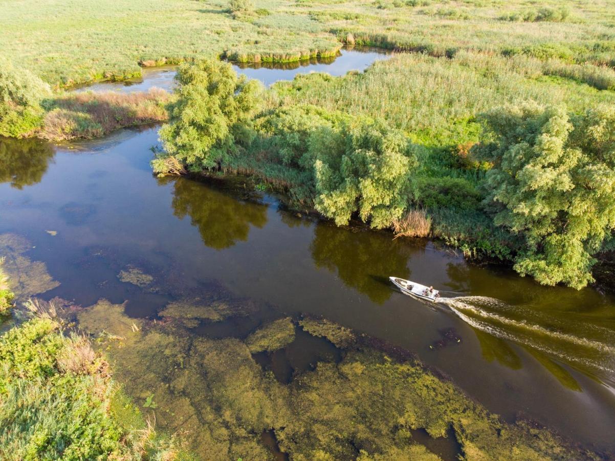 Danube Delta Hostel Homestay & Camping Sulina Exteriör bild